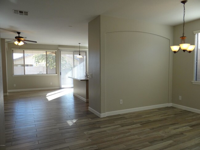 Building Photo - 10331 W Carlota Ln