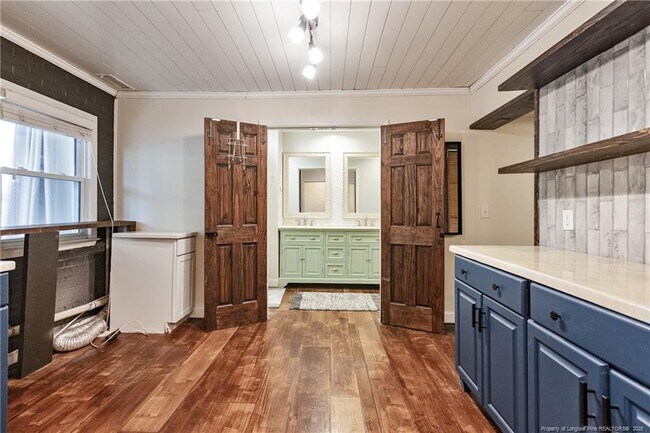 Building Photo - 2706 Colgate Dr