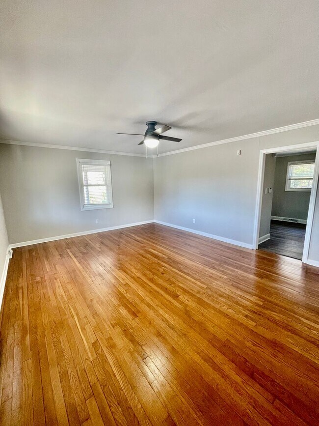 Building Photo - Welcome to this Charming 3 bedroom, 1 bathroom home in Iron Station, NC.