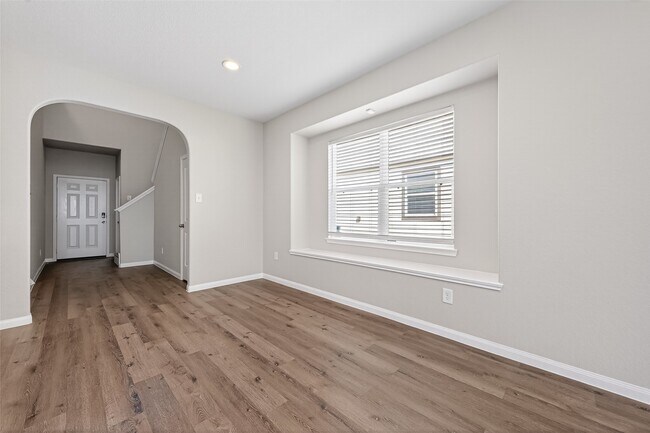 Building Photo - 3548 Cannon Dr