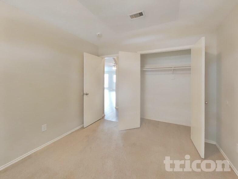 Building Photo - 20435 Shiloh Mist Ln