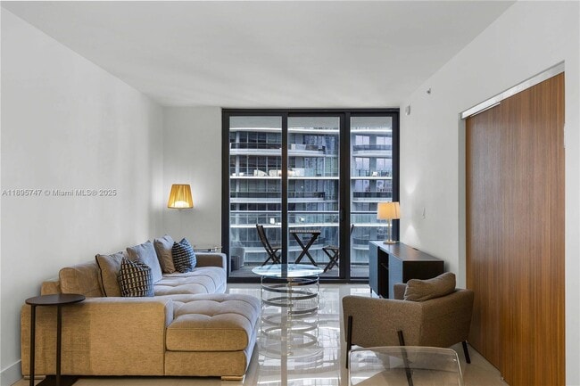 Building Photo - 1010 Brickell Ave