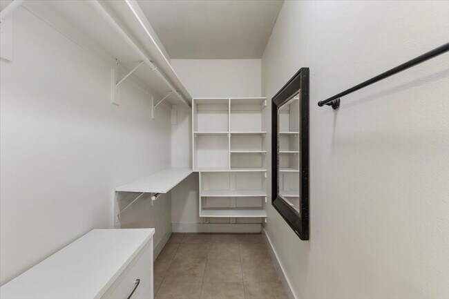 Building Photo - Fantastic 3-bed, 2.5 bath single level home near Downtown Star
