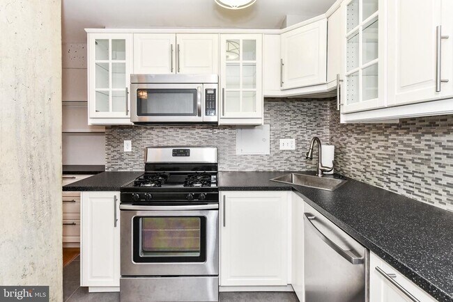 Building Photo - 1250 4th St SW