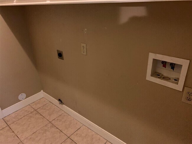 Building Photo - 14607 Heritage Dr