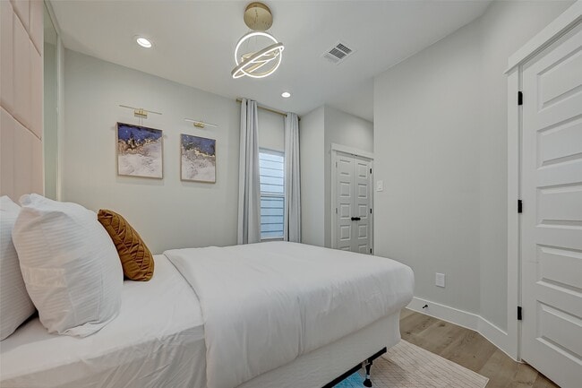 Building Photo - 2105 Sam Wilson St