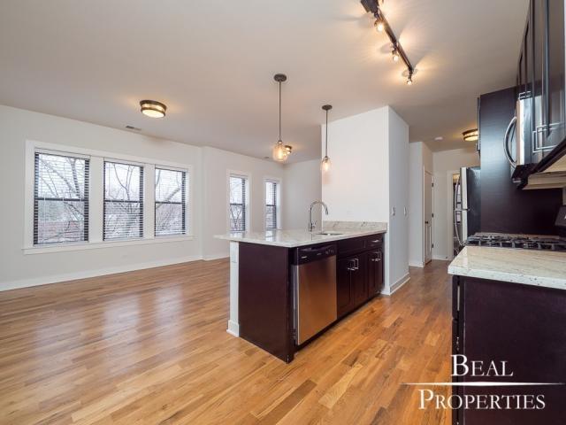 Building Photo - 2 bedroom in CHICAGO IL 60625