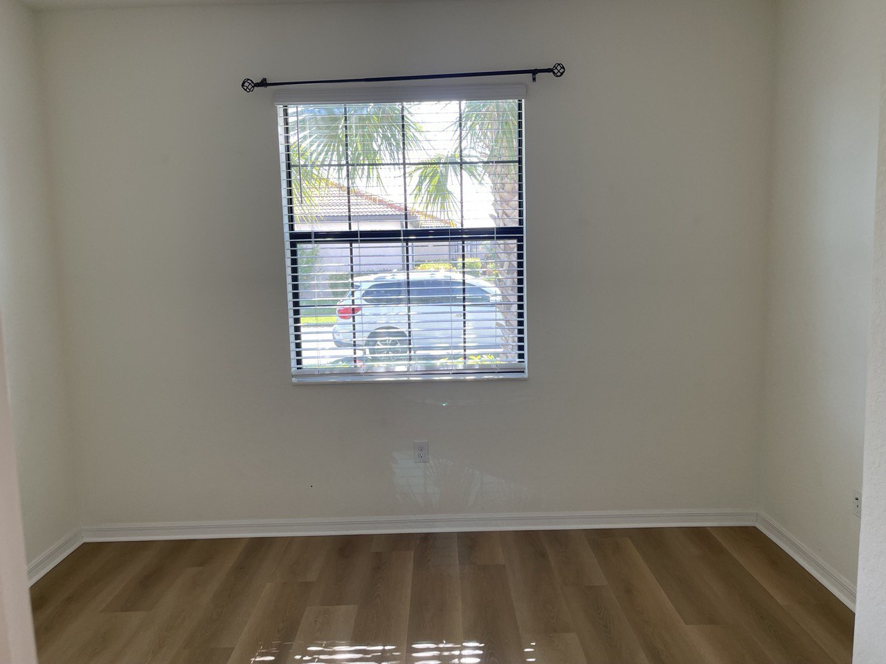 Building Photo - 19344 Bluff Dr