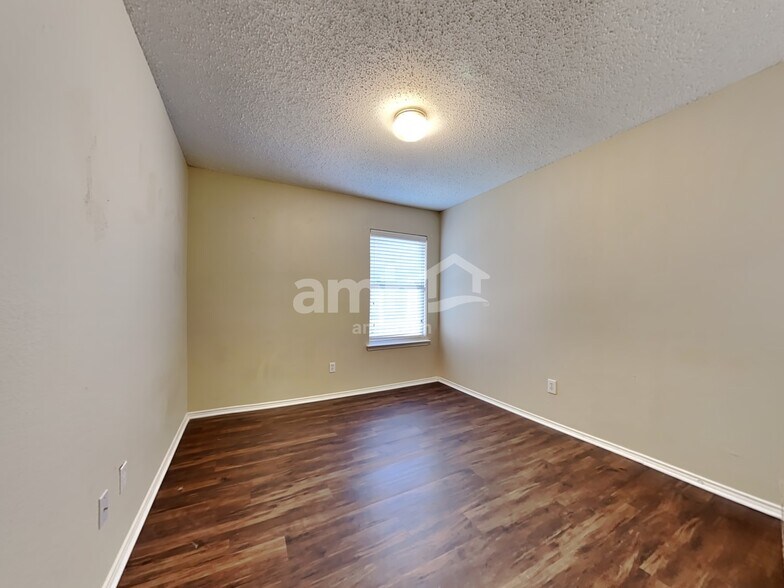 Building Photo - 3415 Bryce Cyn