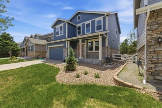 Building Photo - Beautiful Aurora Home - 4 Bedroom, 3 Bathrooms in Excellent Condition!