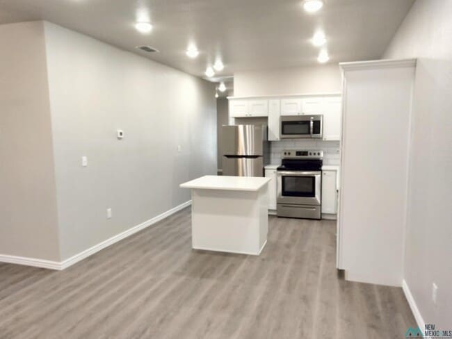 Building Photo - 1308 Sonora Rd