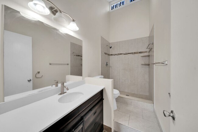 Building Photo - 4033 SW 68th Way