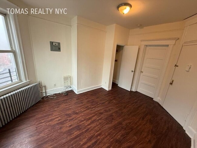 Building Photo - 94 Orchard St