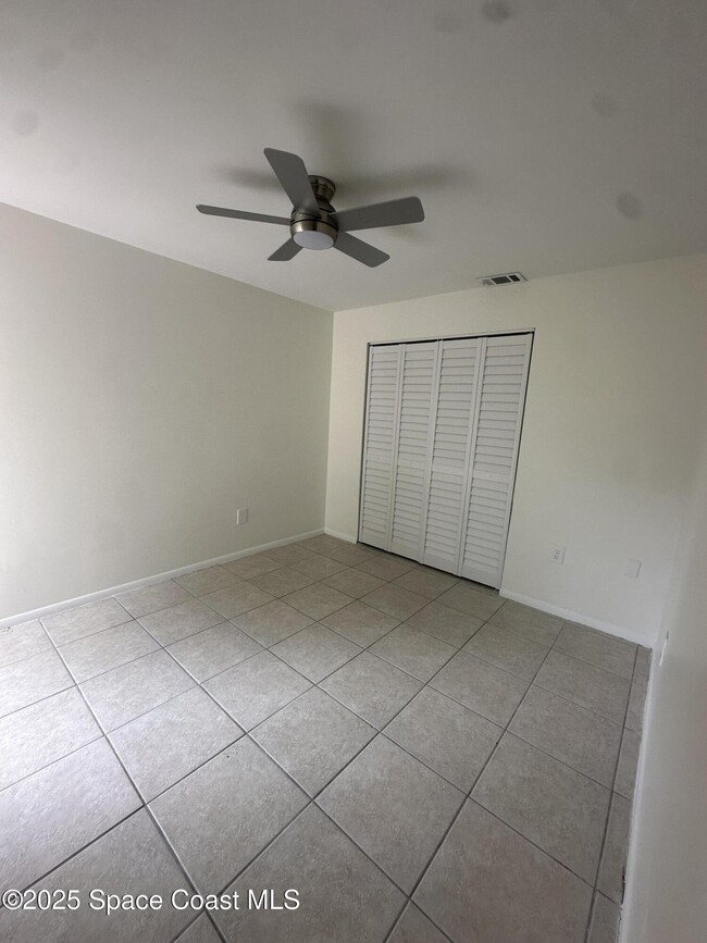 Building Photo - 3694 Brentwood Ct