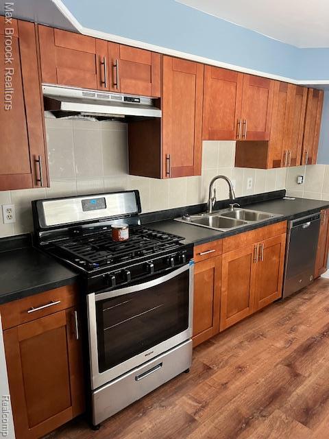 Building Photo - 727 E Madge Ave