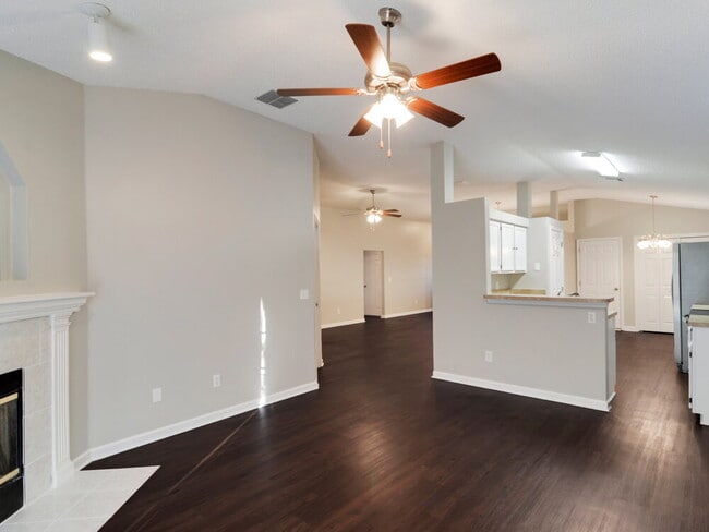 Building Photo - 1360 Keel Ct