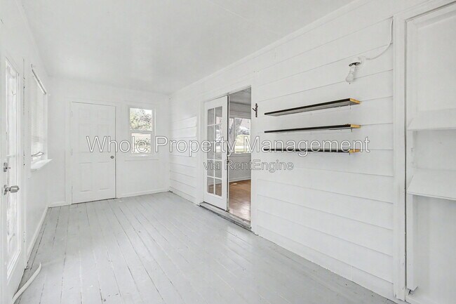 Building Photo - 5605 W 17th Ave