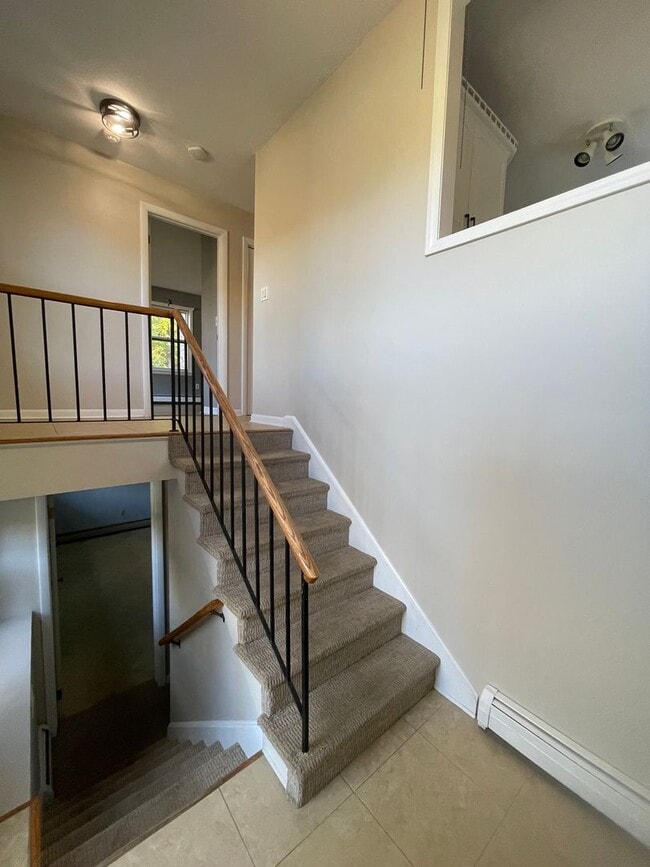 Building Photo - 4BR/1.5 Bath in Dalton – $2,800/mo Peacefu...