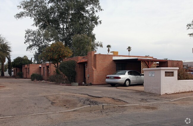 Building Photo - Adobe Casitas