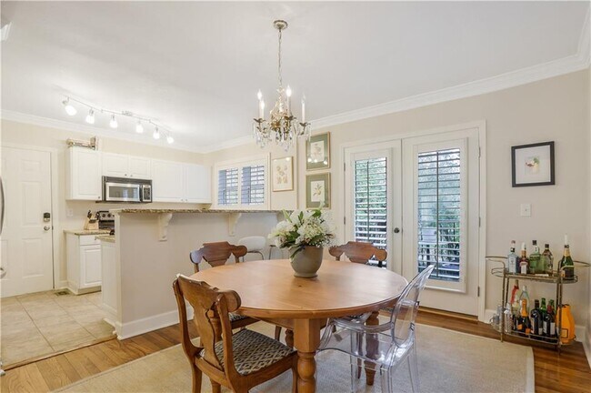 Building Photo - 115 Peachtree Memorial Dr NW