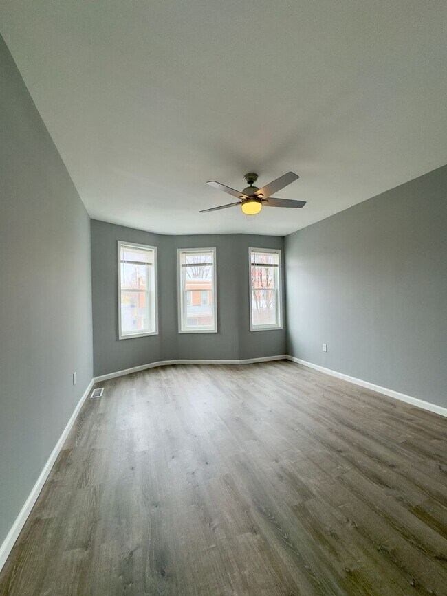 Building Photo - 3331 Beech Ave