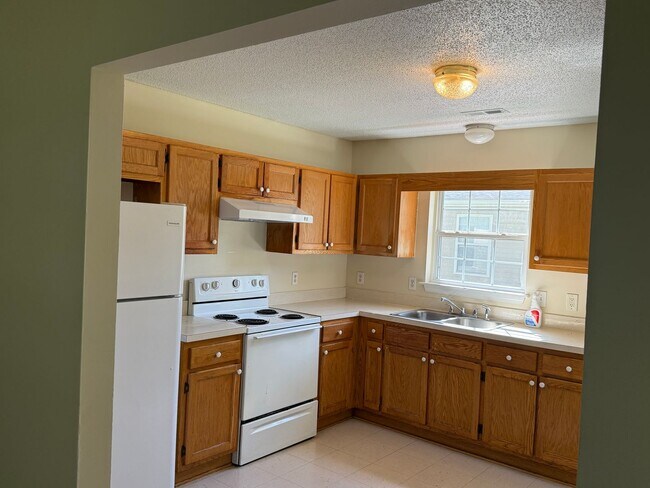 Building Photo - Coming Soon - Call for Details - Home in t...