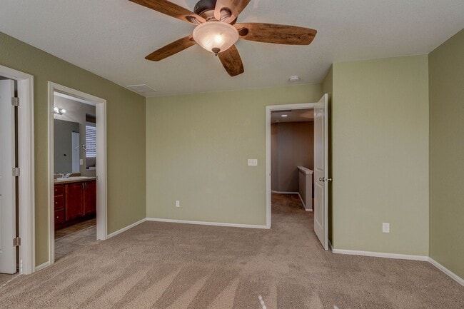 Building Photo - 5 bedroom single family home in Castle Rock.