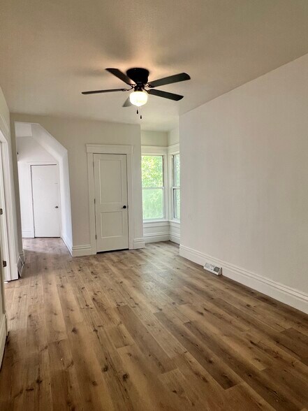 Living room - 439 S Parker Dr