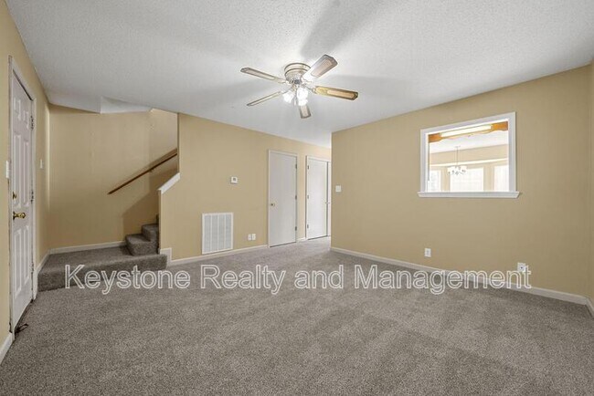 Building Photo - 3252 Tower Dr