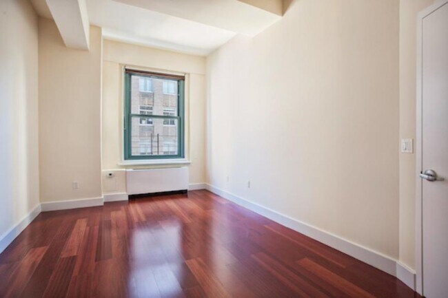 Building Photo - 2 bedroom in NEW YORK NY 10038