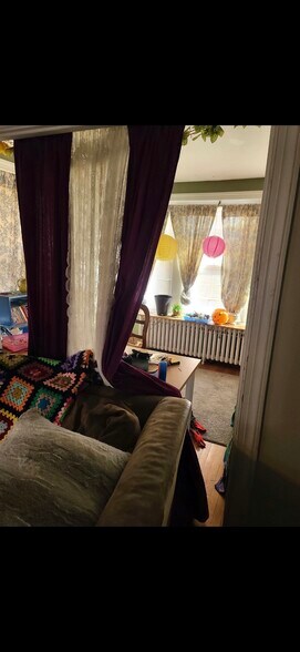 Building Photo - 2409 N Broom St