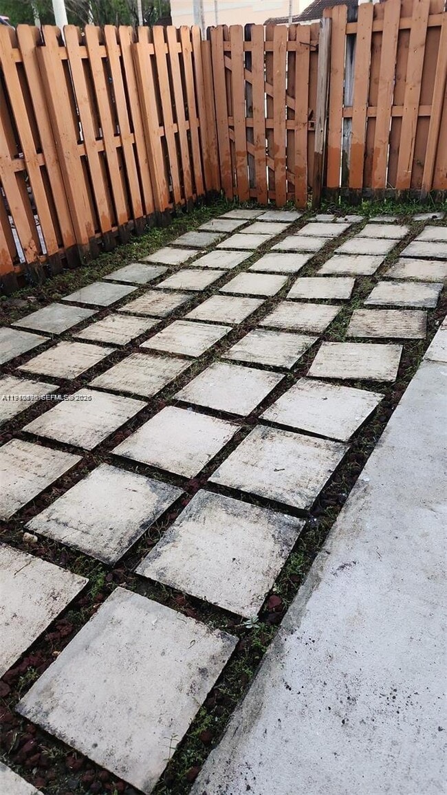 Building Photo - 12193 SW 124th Ct