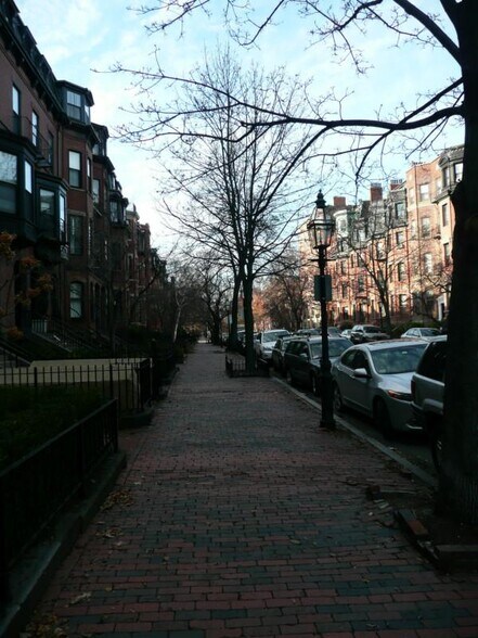 Building Photo - 116 Marlborough St