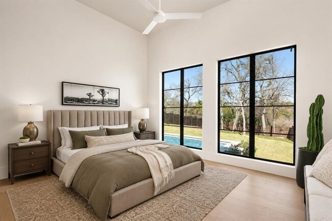 Building Photo - 6102 Forest Hills Dr