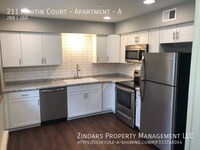 Building Photo - Remodeled bilevel 2 bedroom 1.5 bath townh...