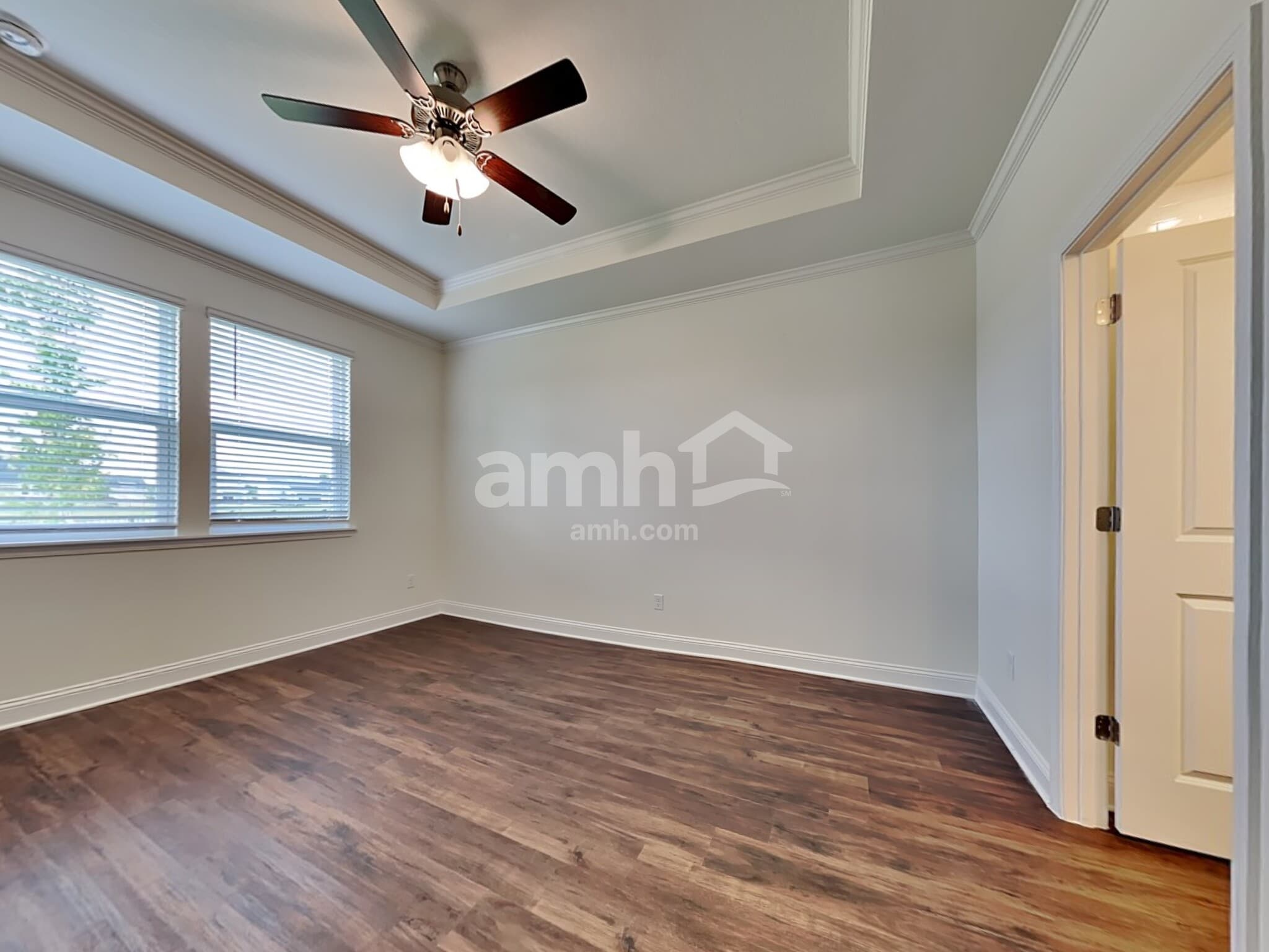 Building Photo - 370 Banyan Frst Dr