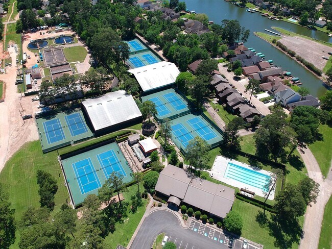 Building Photo - 13238 Enchanted Way Dr