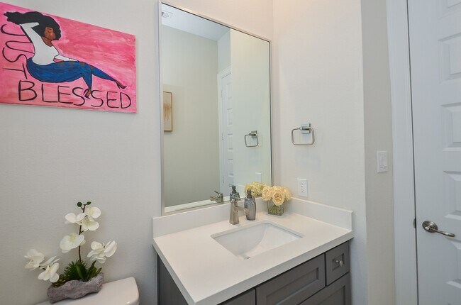 Building Photo - 2812 Grand Fountains Dr