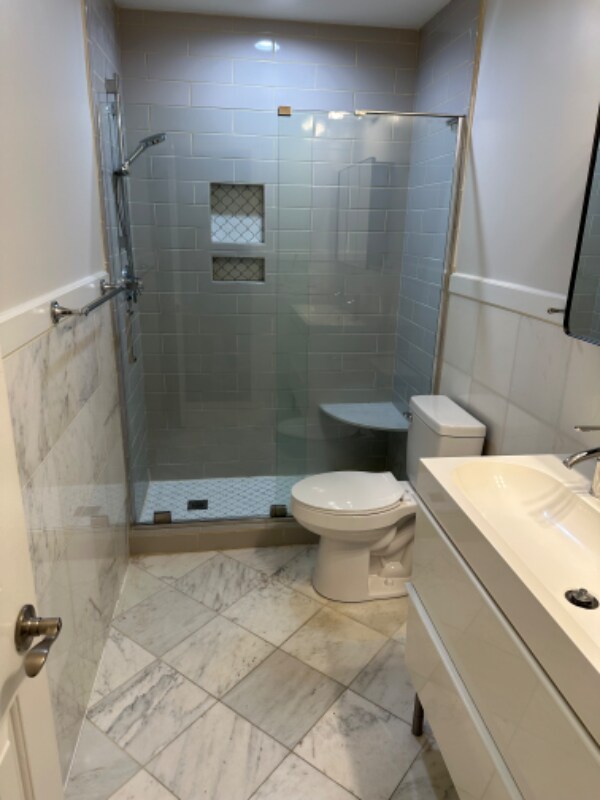 Building Photo - 2528 Noble Rd