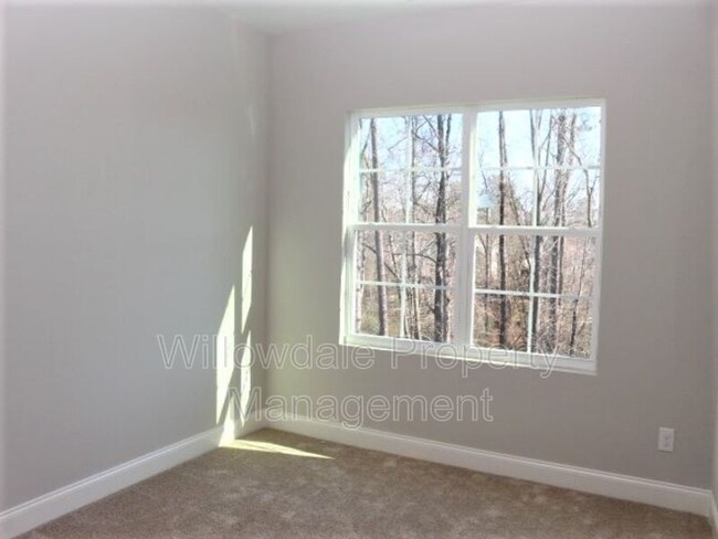 Building Photo - 904 Laurel Gate Dr