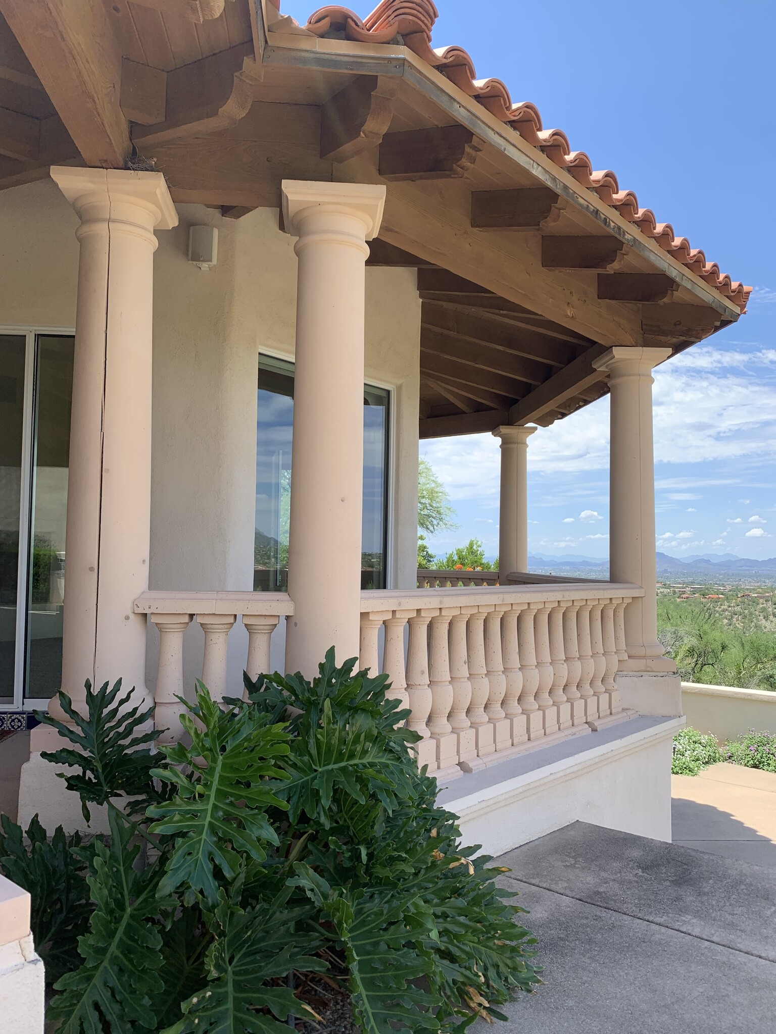 Catalina Foothills 4 bedroom 4 bath Home located in prestigious Canyon Ridge. 270-degree VIEWS! - 4667 N Rocky Crest Plz