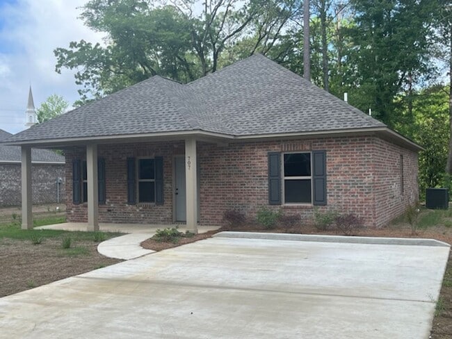 Building Photo - BRAND NEW HOME FOR RENT NEAR JOYNER with 3...