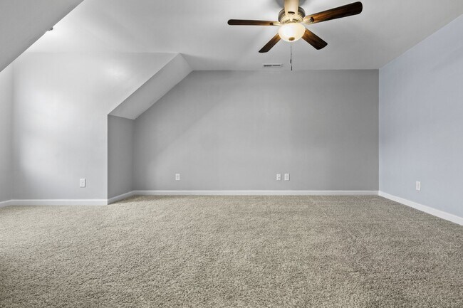 Building Photo - Evans Crossing