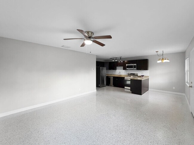 Building Photo - 2720 57th St S