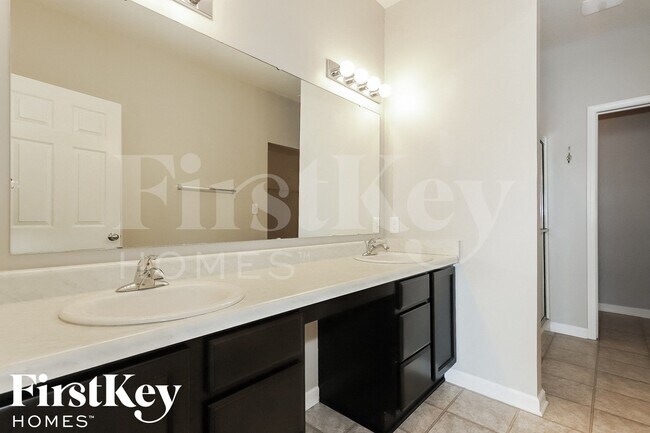 Building Photo - 1777 Osman Dr