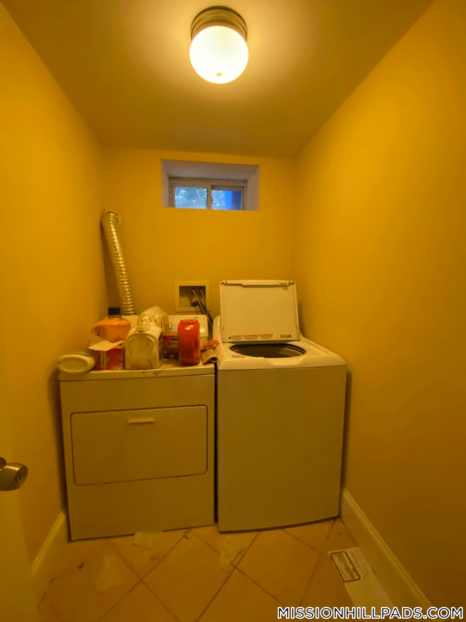 Building Photo - 19 Parker Hill Ave