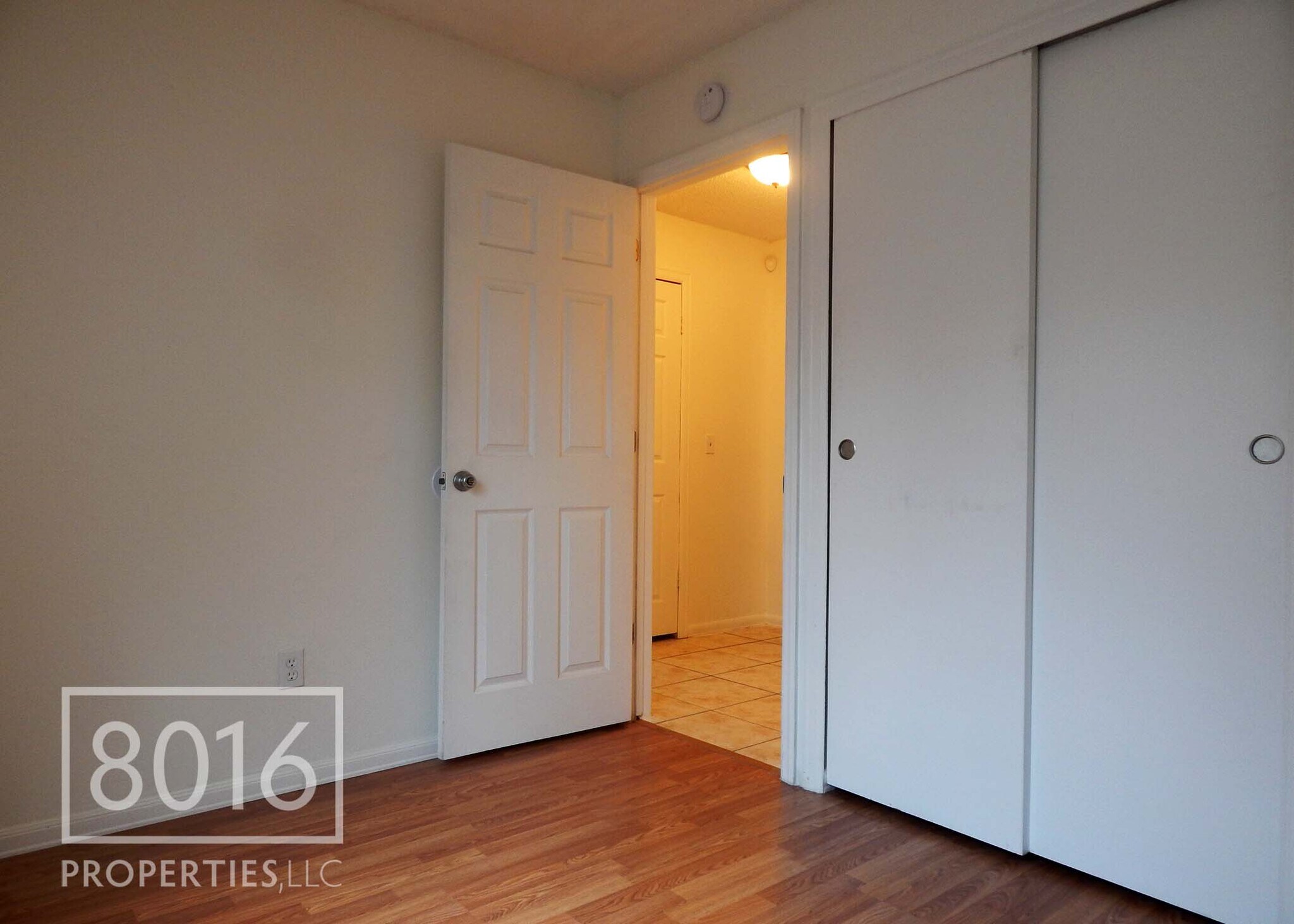 Building Photo - 4755 White Willow Ln