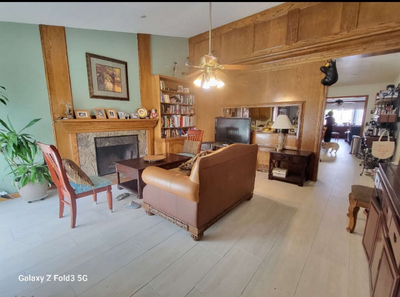 Building Photo - 3852 Alder Pl