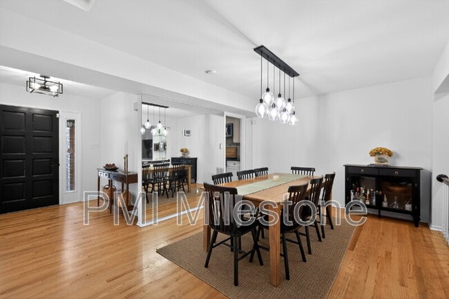 Building Photo - 7830 Whiterim Terrace