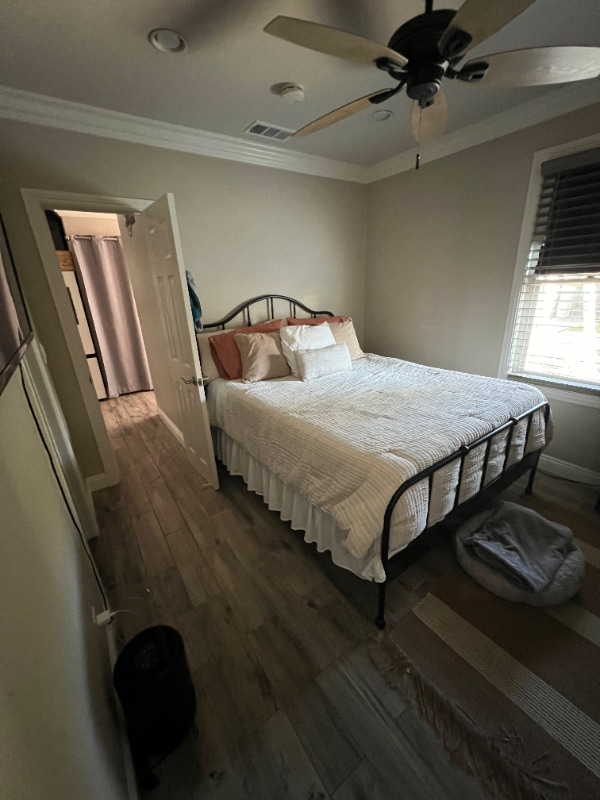 Building Photo - 1128 W Pine St